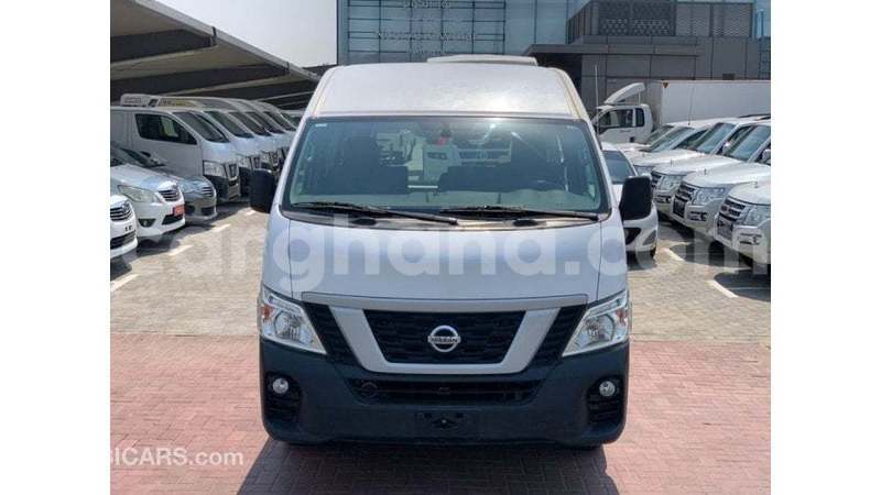 Big with watermark nissan urvan ashanti import dubai 54821