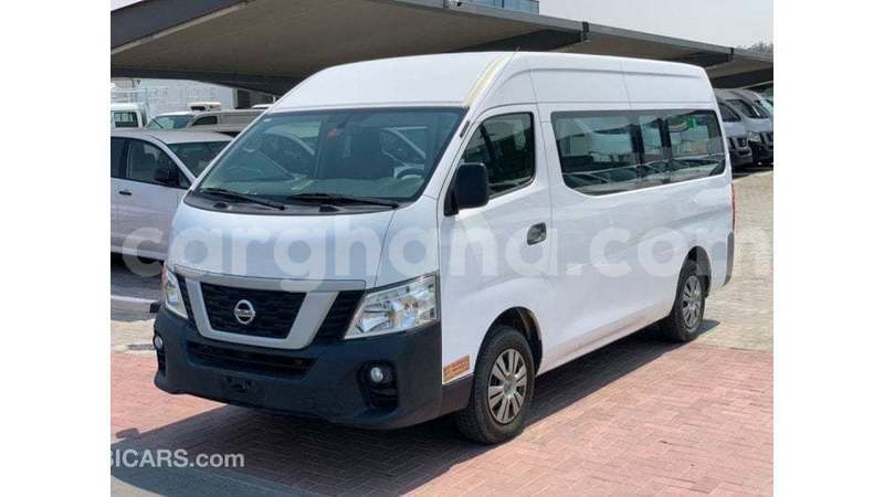 Big with watermark nissan urvan ashanti import dubai 54821