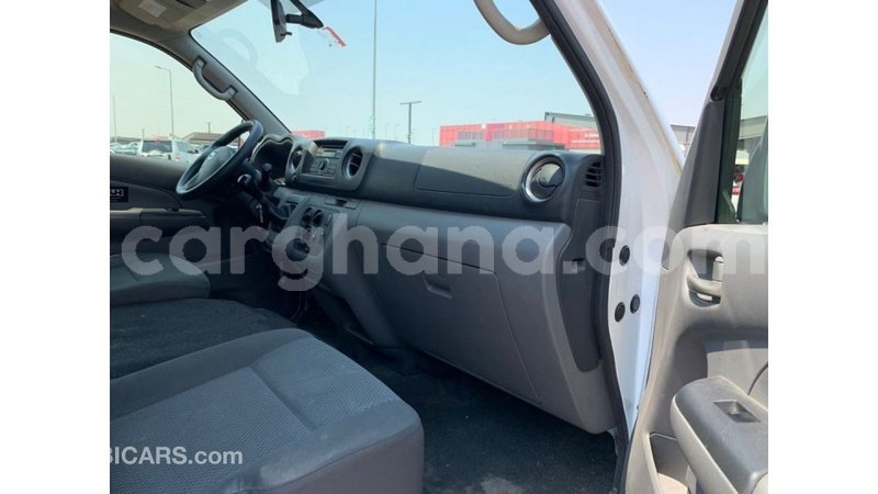 Big with watermark nissan urvan ashanti import dubai 54821