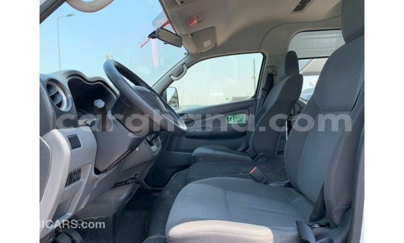 Ra Imported Nissan Urvan funfun Ọkọ̀ in Import - Dubai ni Ashanti Ra Imported Nissan Urvan funfun Ọkọ̀ in Import - Dubai ni Ashanti