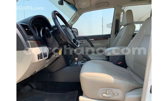Ra Imported Mitsubishi Pajero funfun Ọkọ̀ in Import - Dubai ni Ashanti Ra Imported Mitsubishi Pajero funfun Ọkọ̀ in Import - Dubai ni Ashanti