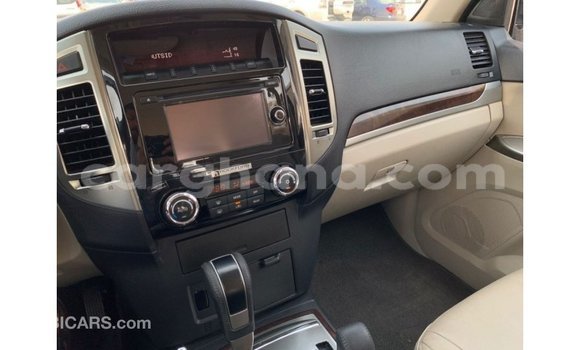 Ra Imported Mitsubishi Pajero funfun Ọkọ̀ in Import - Dubai ni Ashanti Ra Imported Mitsubishi Pajero funfun Ọkọ̀ in Import - Dubai ni Ashanti