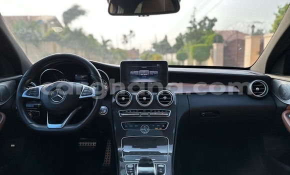 Ra Àlòkù Mercedes-Benz C-Classe Red Ọkọ̀ in Sekondi–Takoradi Metropolitan ni Oorun Ra Àlòkù Mercedes-Benz C-Classe Red Ọkọ̀ in Sekondi–Takoradi Metropolitan ni Oorun