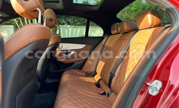 Ra Àlòkù Mercedes-Benz C-Classe Red Ọkọ̀ in Sekondi–Takoradi Metropolitan ni Oorun Ra Àlòkù Mercedes-Benz C-Classe Red Ọkọ̀ in Sekondi–Takoradi Metropolitan ni Oorun