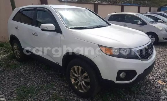 Sayi Na hannu Kia Sorento White Mota in Accra a Greater Accra Sayi Na hannu Kia Sorento White Mota in Accra a Greater Accra
