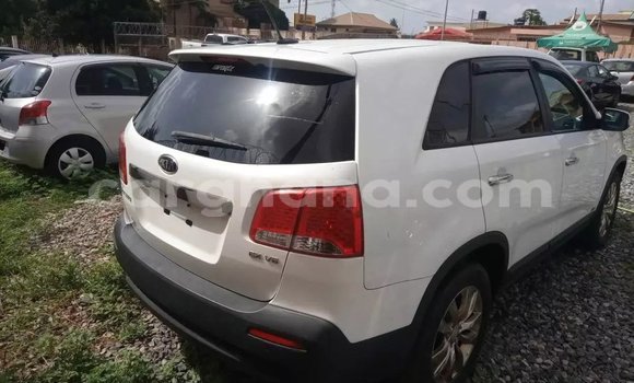 Sayi Na hannu Kia Sorento White Mota in Accra a Greater Accra Sayi Na hannu Kia Sorento White Mota in Accra a Greater Accra