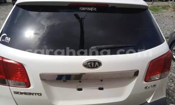 Sayi Na hannu Kia Sorento White Mota in Accra a Greater Accra Sayi Na hannu Kia Sorento White Mota in Accra a Greater Accra