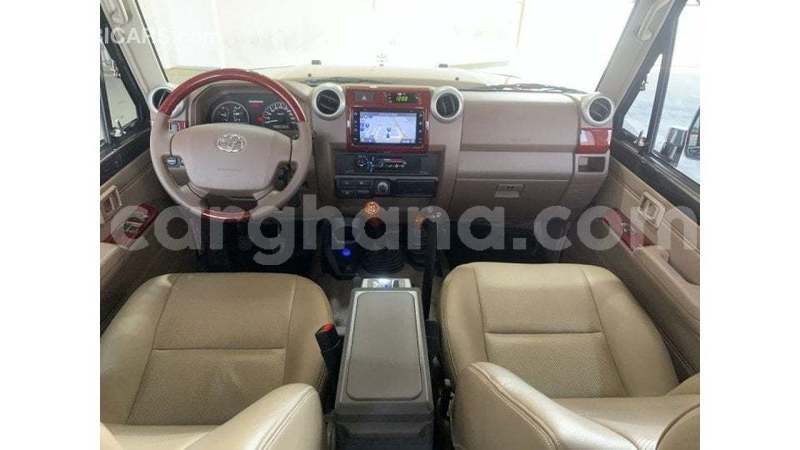 Big with watermark toyota land cruiser ashanti import dubai 54839