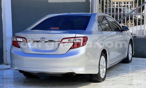 Ra Àlòkù Toyota Camry Silver Ọkọ̀ in Accra ni Greater Accra
