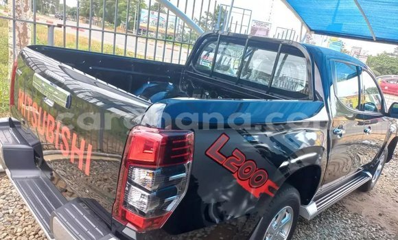 Buy Used Mitsubishi L200 Black Car in Accra in Greater Accra Buy Used Mitsubishi L200 Black Car in Accra in Greater Accra