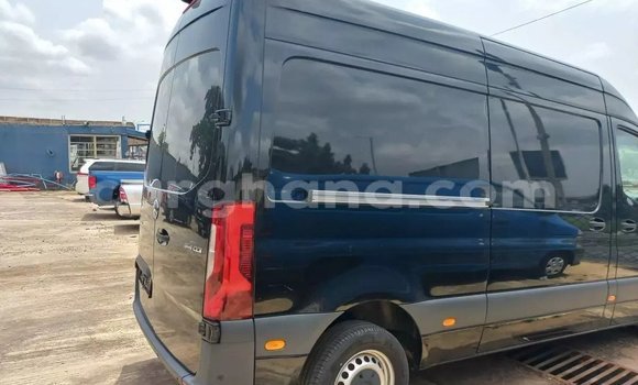 Ra Àlòkù Mercedes‒Benz Sprinter Black Ọkọ̀ akẹ́rù ńlá in Accra ni Greater Accra Ra Àlòkù Mercedes‒Benz Sprinter Black Ọkọ̀ akẹ́rù ńlá in Accra ni Greater Accra