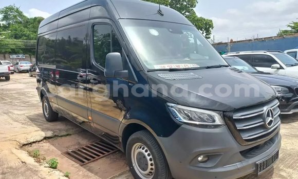 Ra Àlòkù Mercedes‒Benz Sprinter Black Ọkọ̀ akẹ́rù ńlá in Accra ni Greater Accra Ra Àlòkù Mercedes‒Benz Sprinter Black Ọkọ̀ akẹ́rù ńlá in Accra ni Greater Accra