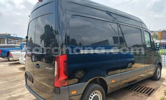 Ra Àlòkù Mercedes‒Benz Sprinter Black Ọkọ̀ akẹ́rù ńlá in Accra ni Greater Accra Ra Àlòkù Mercedes‒Benz Sprinter Black Ọkọ̀ akẹ́rù ńlá in Accra ni Greater Accra