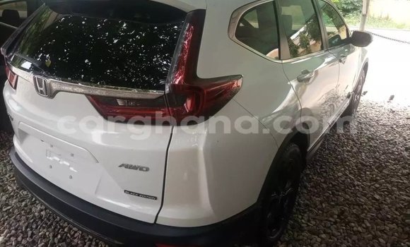 Buy Used Honda CR–V White Car in Accra in Greater Accra Buy Used Honda CR–V White Car in Accra in Greater Accra