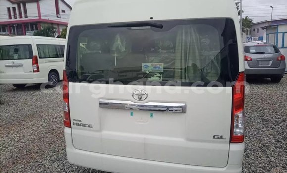 Sayi Na hannu Toyota Hiace White Mota in Accra a Greater Accra Sayi Na hannu Toyota Hiace White Mota in Accra a Greater Accra