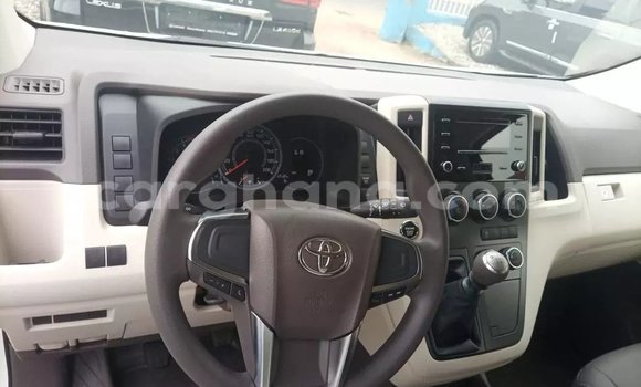 Sayi Na hannu Toyota Hiace White Mota in Accra a Greater Accra Sayi Na hannu Toyota Hiace White Mota in Accra a Greater Accra