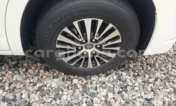 Sayi Na hannu Toyota Hiace White Mota in Accra a Greater Accra Sayi Na hannu Toyota Hiace White Mota in Accra a Greater Accra