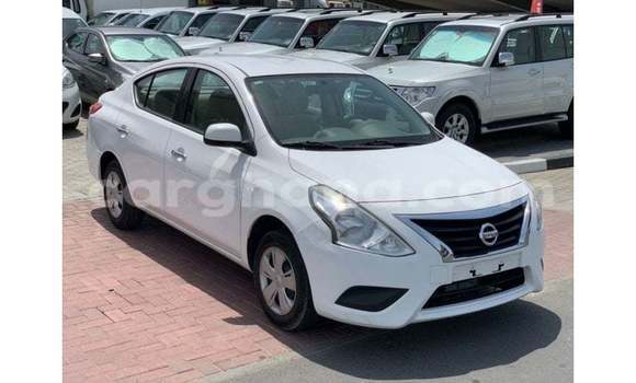 Ra Imported Nissan Sunny funfun Ọkọ̀ in Import - Dubai ni Ashanti Ra Imported Nissan Sunny funfun Ọkọ̀ in Import - Dubai ni Ashanti