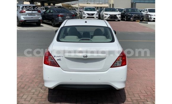 Ra Imported Nissan Sunny funfun Ọkọ̀ in Import - Dubai ni Ashanti Ra Imported Nissan Sunny funfun Ọkọ̀ in Import - Dubai ni Ashanti