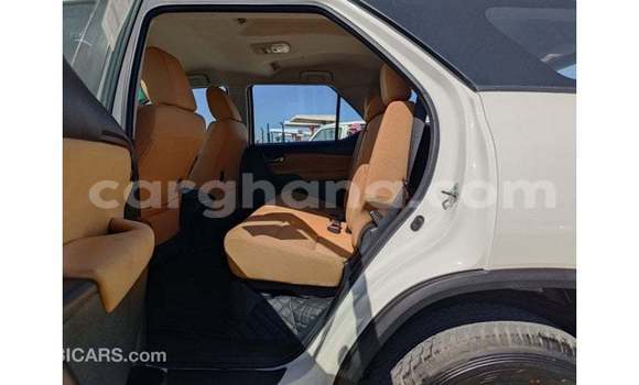 Ra Imported Toyota Fortuner funfun Ọkọ̀ in Import - Dubai ni Ashanti Ra Imported Toyota Fortuner funfun Ọkọ̀ in Import - Dubai ni Ashanti