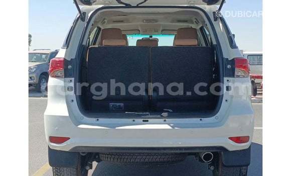 Ra Imported Toyota Fortuner funfun Ọkọ̀ in Import - Dubai ni Ashanti Ra Imported Toyota Fortuner funfun Ọkọ̀ in Import - Dubai ni Ashanti