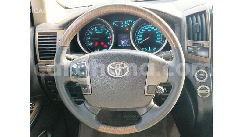 Big with watermark toyota land cruiser ashanti import dubai 54888