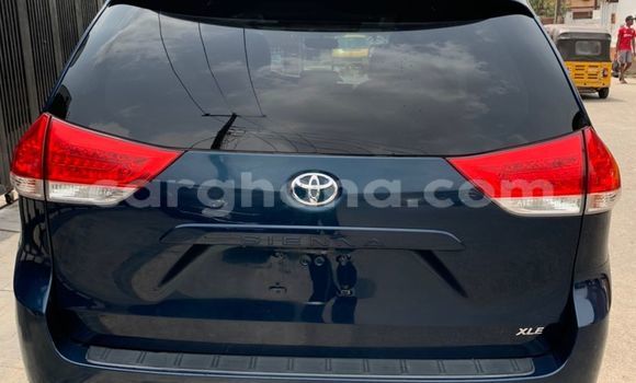 Buy Used Toyota Sienna Blue Car in Sekondi–Takoradi Metropolitan in Western Buy Used Toyota Sienna Blue Car in Sekondi–Takoradi Metropolitan in Western