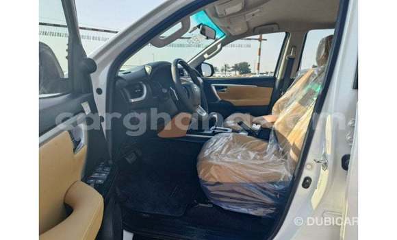 Ra Imported Toyota Fortuner funfun Ọkọ̀ in Import - Dubai ni Ashanti Ra Imported Toyota Fortuner funfun Ọkọ̀ in Import - Dubai ni Ashanti