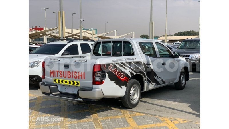 Big with watermark mitsubishi l200 ashanti import dubai 54944