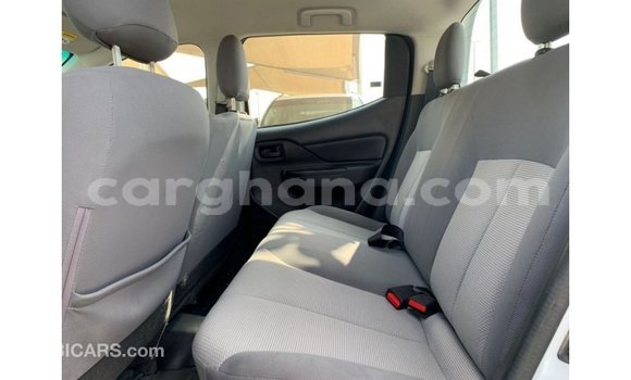 Buy Import Mitsubishi L200 White Car in Import - Dubai in Ashanti Buy Import Mitsubishi L200 White Car in Import - Dubai in Ashanti
