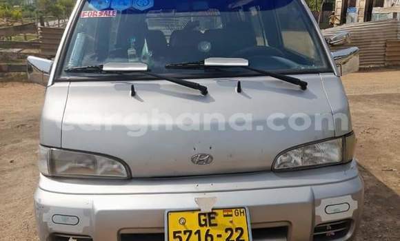 Ra Àlòkù Hyundai Grace Silver Ọkọ̀ in Sekondi–Takoradi Metropolitan ni Oorun Ra Àlòkù Hyundai Grace Silver Ọkọ̀ in Sekondi–Takoradi Metropolitan ni Oorun