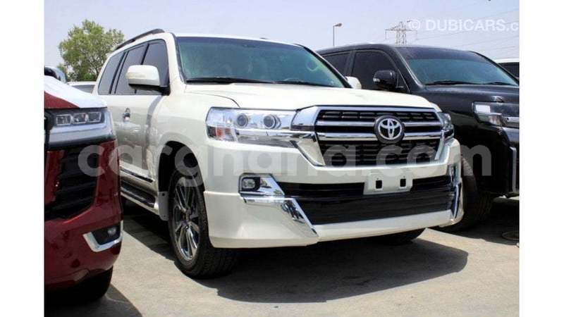 Big with watermark toyota land cruiser ashanti import dubai 54962