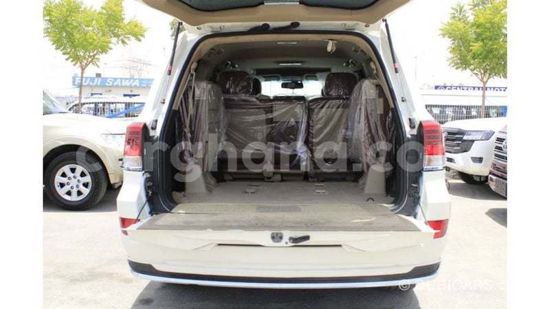 Big with watermark toyota land cruiser ashanti import dubai 54962