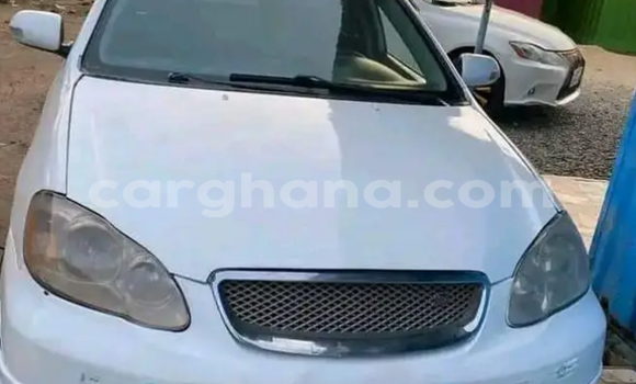 Ra Àlòkù Toyota Corolla funfun Ọkọ̀ in Accra ni Greater Accra