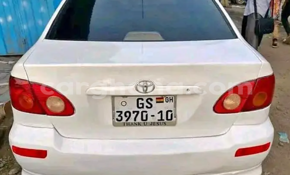 Sayi Na hannu Toyota Corolla White Mota in Accra a Greater Accra Sayi Na hannu Toyota Corolla White Mota in Accra a Greater Accra