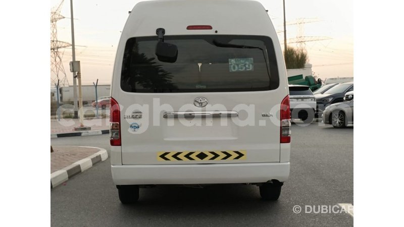 Big with watermark toyota hiace ashanti import dubai 54988