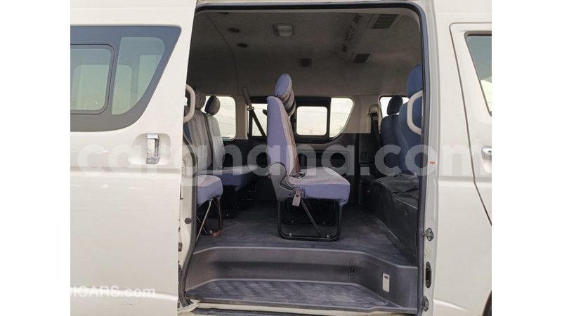 Big with watermark toyota hiace ashanti import dubai 54988