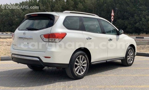 Ra Imported Nissan Pathfinder funfun Ọkọ̀ in Import - Dubai ni Ashanti Ra Imported Nissan Pathfinder funfun Ọkọ̀ in Import - Dubai ni Ashanti