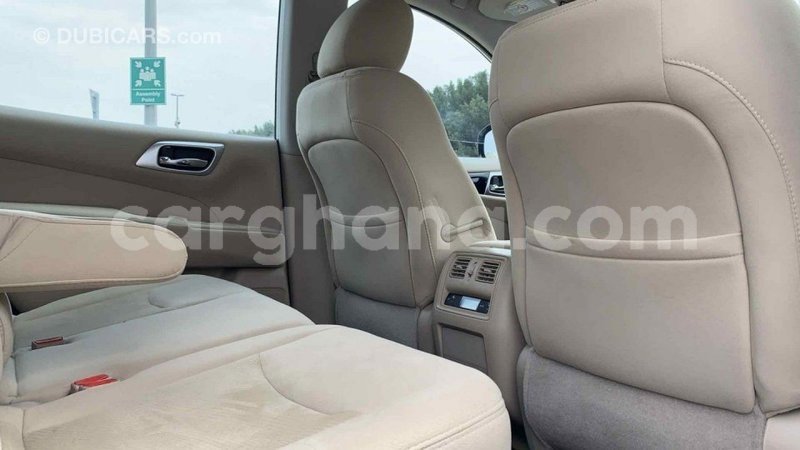 Big with watermark nissan pathfinder ashanti import dubai 54989