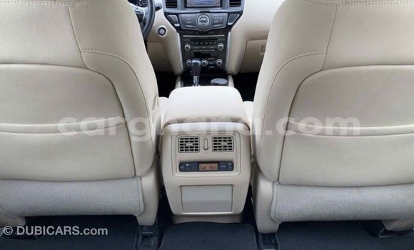 Ra Imported Nissan Pathfinder funfun Ọkọ̀ in Import - Dubai ni Ashanti Ra Imported Nissan Pathfinder funfun Ọkọ̀ in Import - Dubai ni Ashanti
