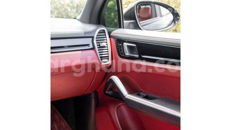 Big with watermark porsche cayenne ashanti import dubai 54990