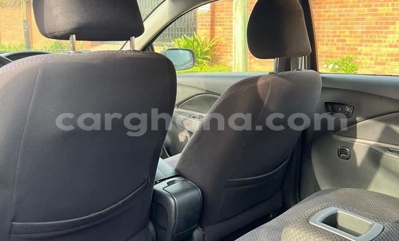 Buy Used Toyota Yaris Blue Car in Sekondi–Takoradi Metropolitan in Western Buy Used Toyota Yaris Blue Car in Sekondi–Takoradi Metropolitan in Western