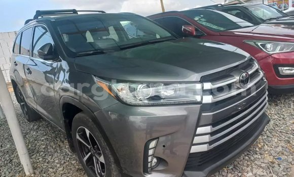 Ra Àlòkù Toyota Highlander Miiran Ọkọ̀ in Accra ni Greater Accra