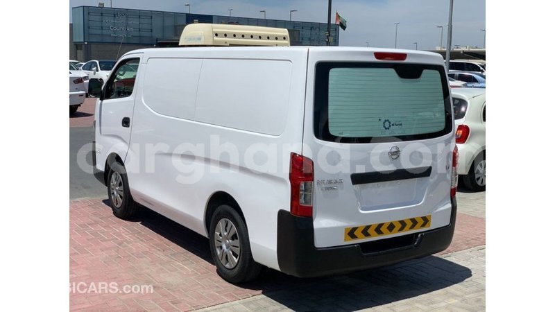 Big with watermark nissan urvan ashanti import dubai 55021