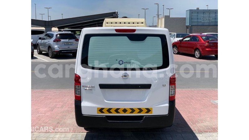 Big with watermark nissan urvan ashanti import dubai 55021