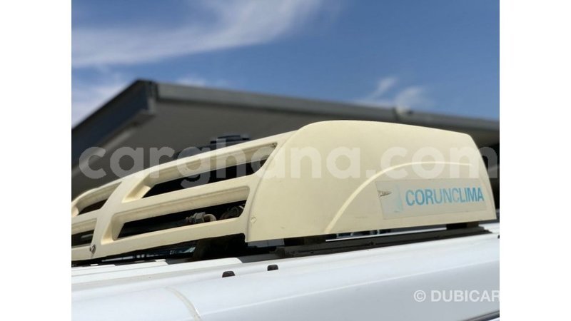 Big with watermark nissan urvan ashanti import dubai 55021