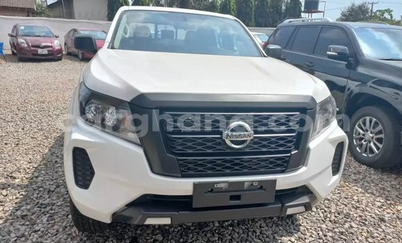 Buy Used Nissan Navara White Car in Accra in Greater Accra Buy Used Nissan Navara White Car in Accra in Greater Accra