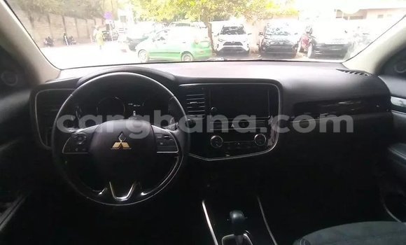 Ra Àlòkù Mitsubishi Outlander Blue Ọkọ̀ in Accra ni Greater Accra Ra Àlòkù Mitsubishi Outlander Blue Ọkọ̀ in Accra ni Greater Accra