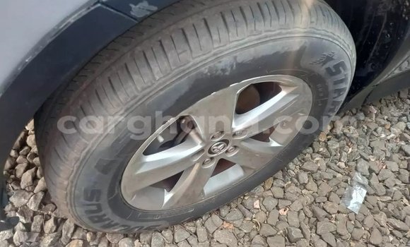 Sayi Na hannu Toyota RAV4 Azurfa Mota in Accra a Greater Accra Sayi Na hannu Toyota RAV4 Azurfa Mota in Accra a Greater Accra