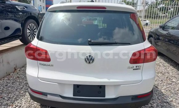 Sayi Na hannu Volkswagen Tiguan White Mota in Accra a Greater Accra Sayi Na hannu Volkswagen Tiguan White Mota in Accra a Greater Accra